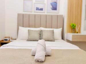 Dimples nest at Azure North san fernando