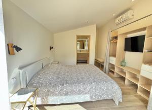 Villa La Source 83 - Room Close to St Tropez