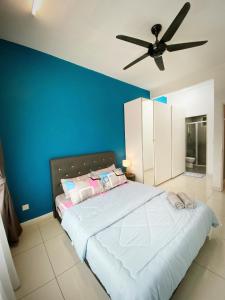 Savanna Executive Suites at Southville by DKAY HOMES, Pool with Slide