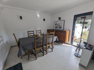 Villas Maison T4 110m² avec jardin clos, a 1500m de la plage - FR-1-797-60 : photos des chambres