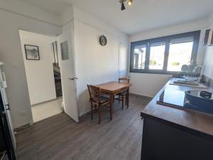 Villas Maison T4 110m² avec jardin clos, a 1500m de la plage - FR-1-797-60 : photos des chambres