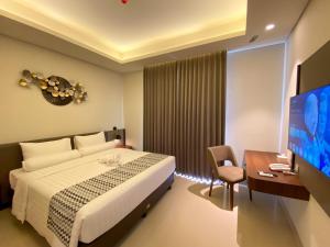 Azana Garden Hill Resort Blora