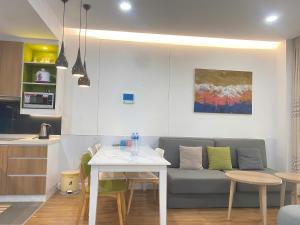 MasterGuest - Republic Apartment Airport