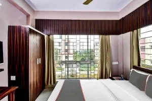 Hotel O The White House - Chāndpāra