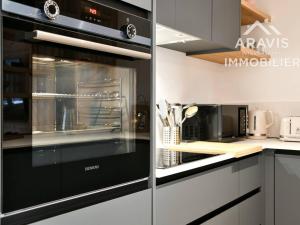 Chalets Chalet cosy au bord d-un ruisseau lumineux au Chinaillon - FR-1-391-204 : photos des chambres