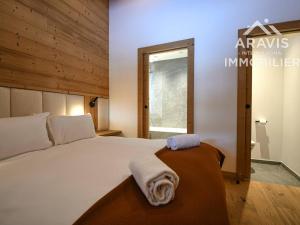 Chalets Chalet cosy au bord d-un ruisseau lumineux au Chinaillon - FR-1-391-204 : photos des chambres