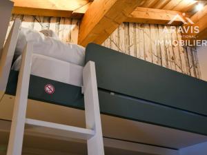 Chalets Chalet cosy au bord d-un ruisseau lumineux au Chinaillon - FR-1-391-204 : photos des chambres