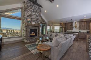 KABINO NEW Huge Views Garage Gym Room Fishing Snowmobile