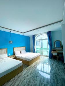 Santorini House and Coffee