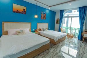 Santorini House and Coffee