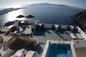 Vallas Apartments & Villas Santorini Greece