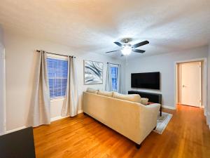 Peaceful Location Close to University & Hospitals