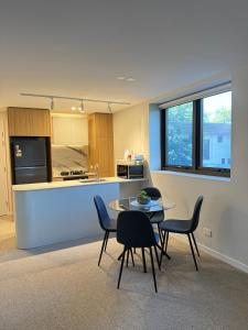 Two Bedroom, Two Bathroom - Kashmir Apartment in Canberra City