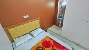 Katoch Apartments - Food & Stay - Duttnager