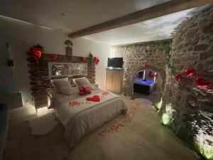 Appartements Love room chambre romantique avec Jacuzzi : photos des chambres