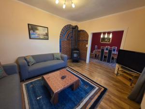 Shiraz-Home das Ferienhaus in Holzminden, 120qm Privatsphäre für ungestörte Erholung