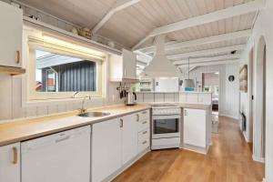 Lovely Summer House With Sea View