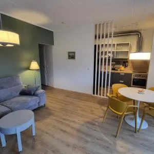 Kastani Home 15 - Uhti