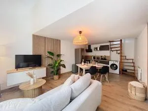 L'EVASION appartement entièrement rénové à 15min de Genève - Vers