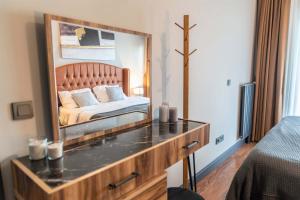 Central City Apartment With Premium Amenities