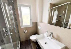 UP&GREAT Apartments - Chic Urban Homes