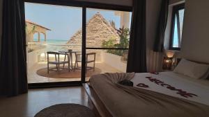 Aluna Beach Apartments