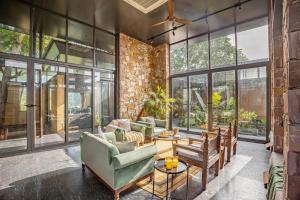 ELIVAAS Hari Bagh 4 BHK Villa with Gaming Zone & Art Nook