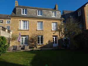 Chez Fabienne et Olivier, chambre privative avec SDB et WC, Avranches Baie du Mont Saint Michel