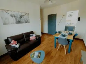 Le Pavin confort - Résidence de Michèle Murol - 拉克河畔尚邦