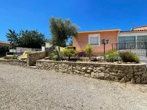 Maison au calme avec piscine à débordement - Forcalqueiret