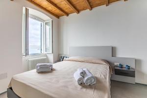 Eldorado,Romantic Seafront Getaway