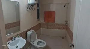 Resort Feel our next Home - Rāe Bareli