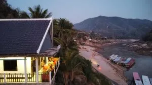 INN RIVERSIDE HOSTEL Pb - Пакбенг