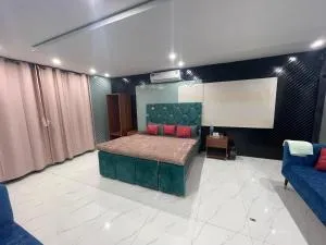 Hotel holiday inn Gujrat - Kotli Sāhib Singh