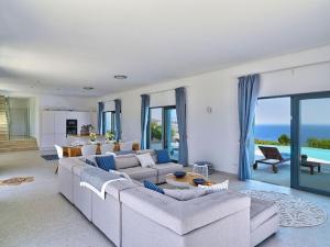 Clifftop Villa
