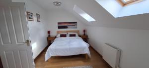 2Bed-4Guests-Parking-Bbq-Garden-Patio