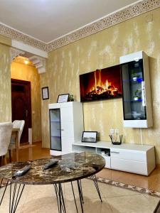 5min drive from City Center Apartment with Terrace and View N19