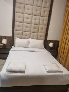 unique 2bedroom at abdoun 006