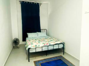 ANGGERIK LAZURI Guest House & Homestay