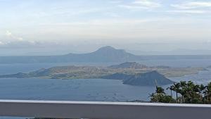 Palacio Taal view with balcony Tagaytay