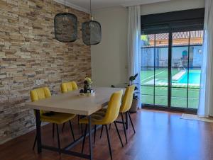 Chalet con piscina a 5 minutos de la playa