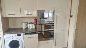 Coastal Retreat Lodge