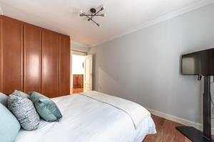 Ayuntamiento Bilbao, Casco Viejo -Parking optional