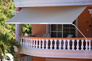 RELAX @ BAVARO BEACH, BIBIJAGUA