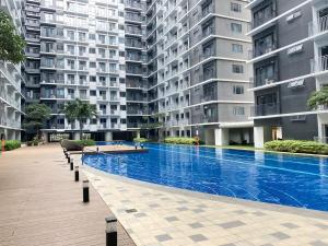 Shore 3 - Unit Diva - Brand New 1 br Unit Near MOA