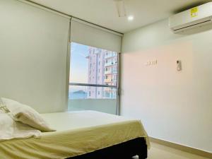 Apartamento Rodadero Sur Piscina Edificio RW TOWER Vista al Mar
