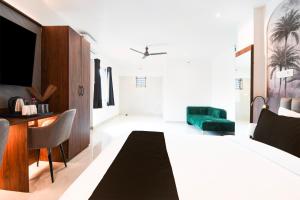Hotel O NEATFLIX and Chill Exclusive
