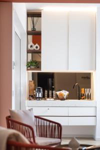 Elisea Your City Escape