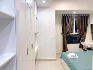 1BR tầng cao Sunrise Cityview hồ bơi Gym gần trung tâm