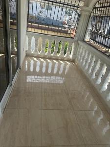 Casa amplia 2 plantas - Parking Privado